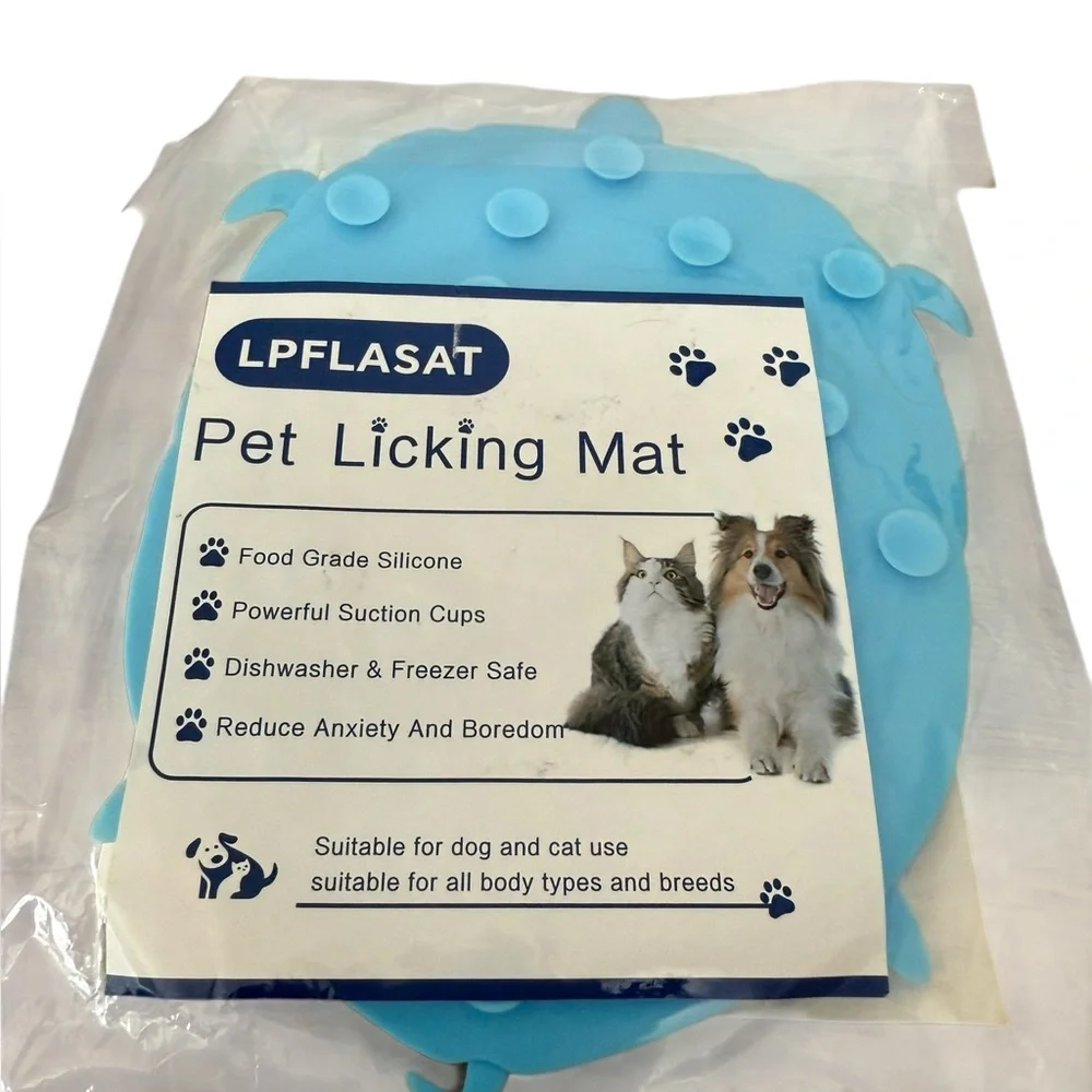 LPFLASAT Brand New Pet Licking Mat For Dogs And Cats -Blue